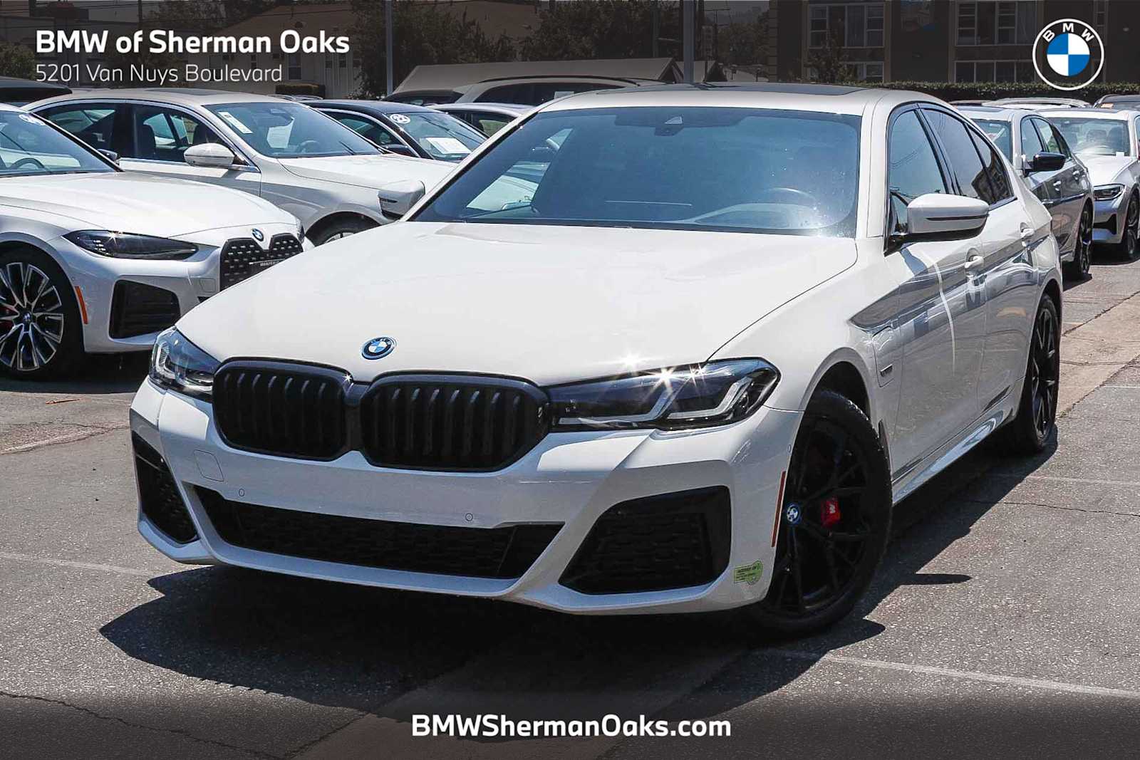 Thumbnail: 2022 BMW 5 Series - 1