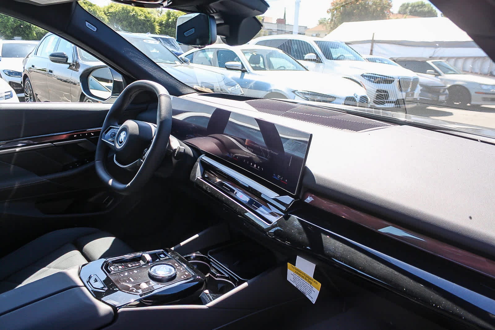 Thumbnail: 2026 BMW i5 - 16