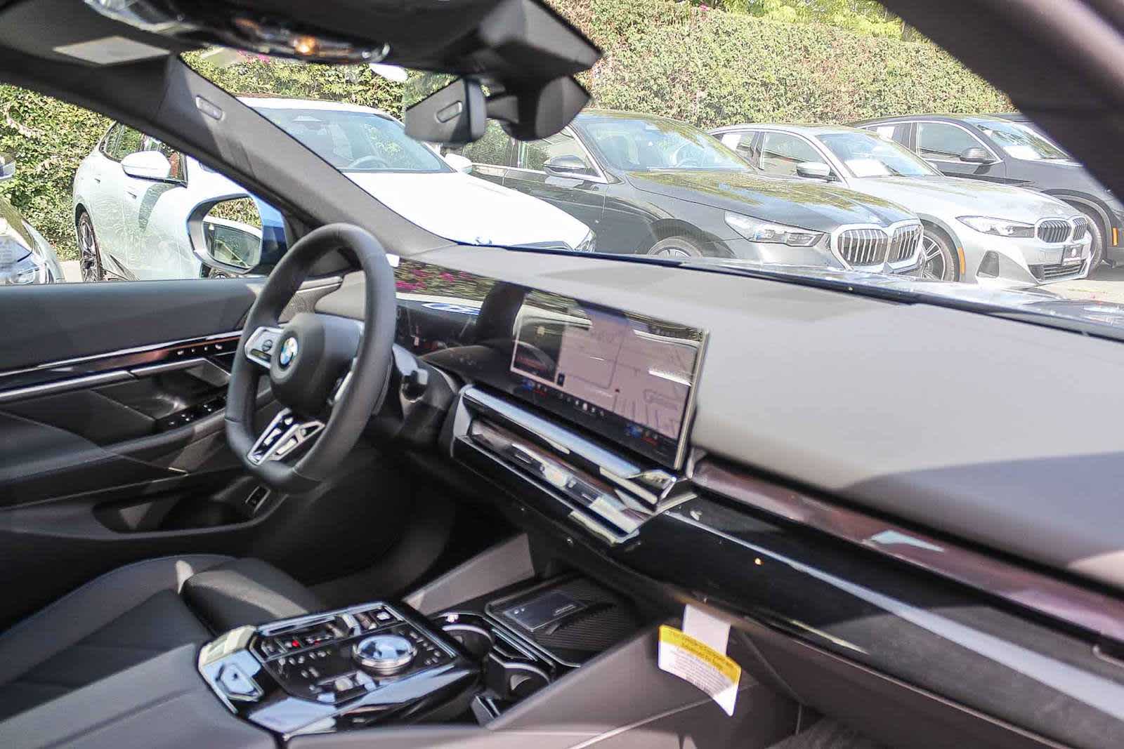 Thumbnail: 2026 BMW 5 Series - 16