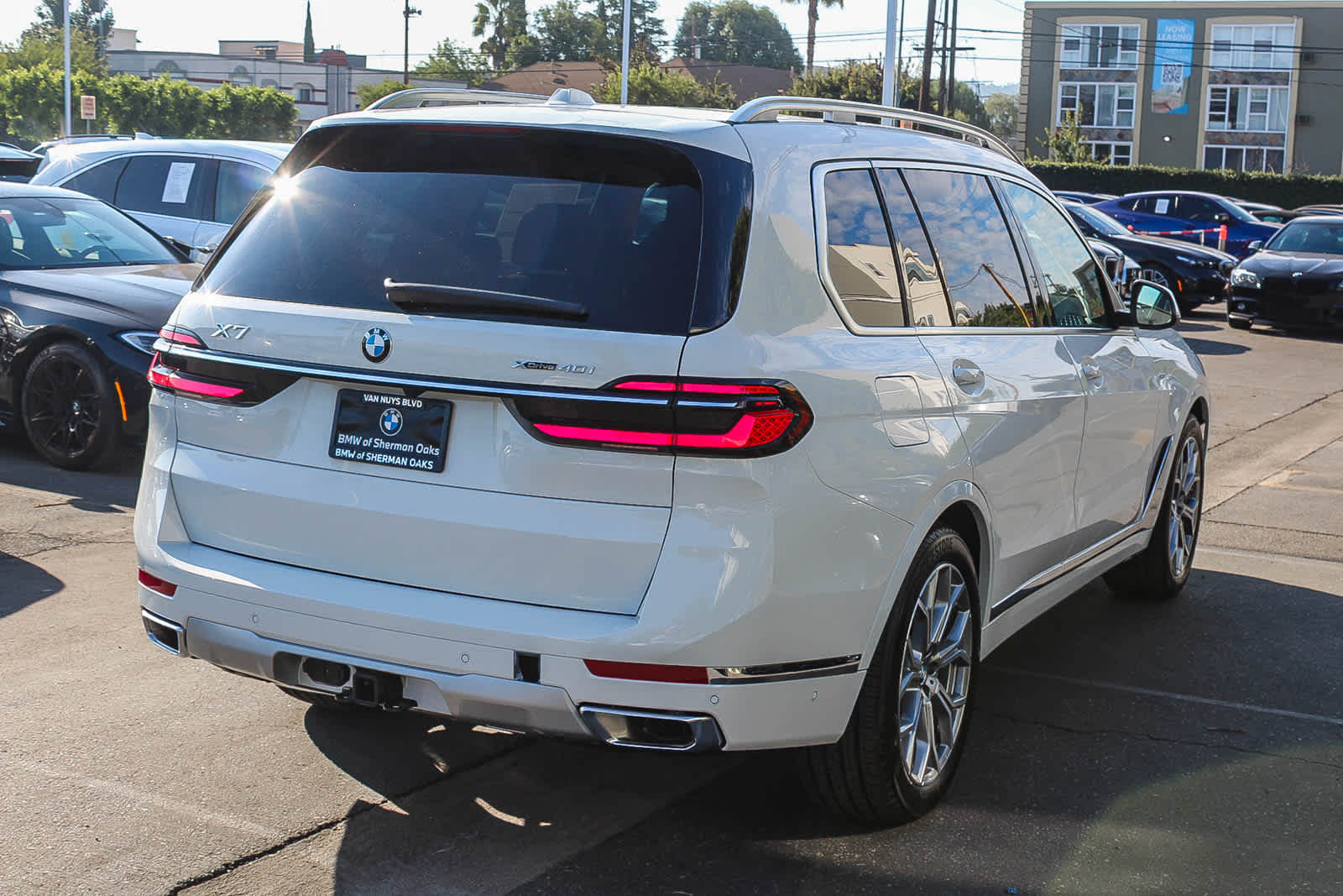 Thumbnail: 2026 BMW X7 - 4