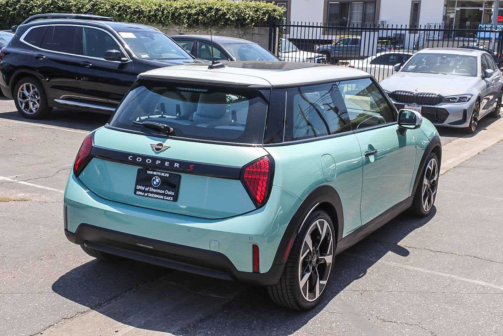 Thumbnail: 2025 MINI Cooper Hardtop - 4