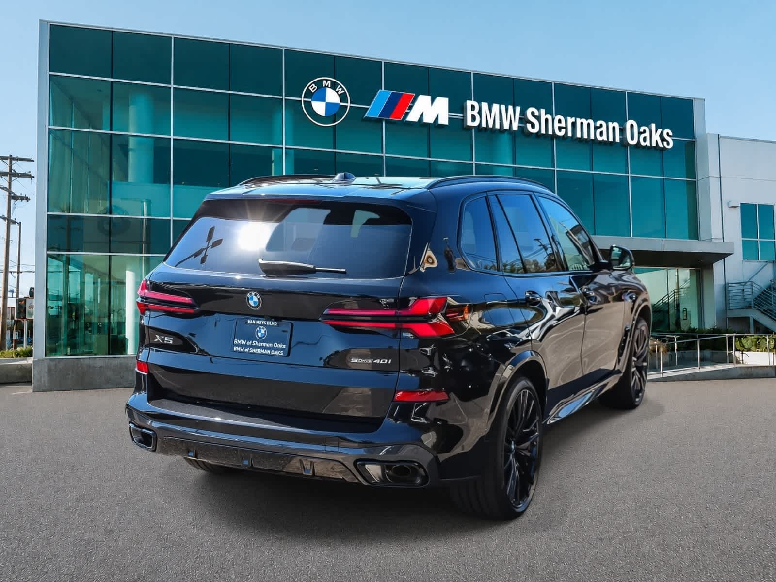 Thumbnail: 2026 BMW X5 - 4