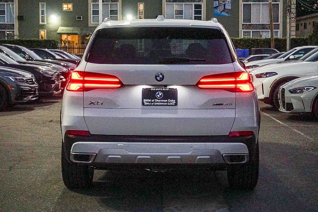 New 2026 BMW X5 xDrive40i SUV