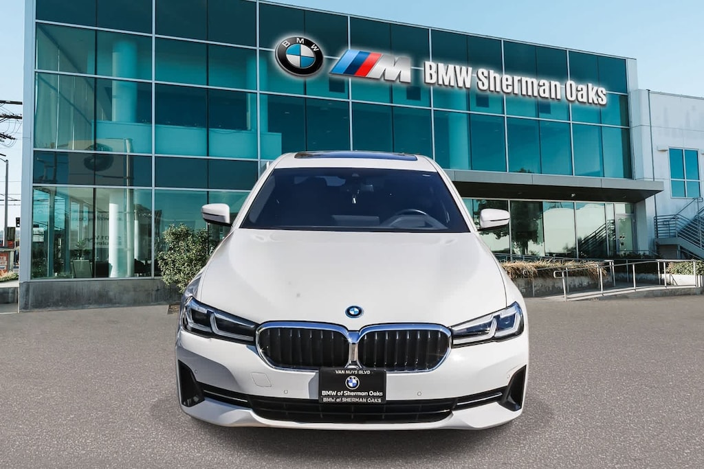 Certified 2023 BMW 530e Sedan