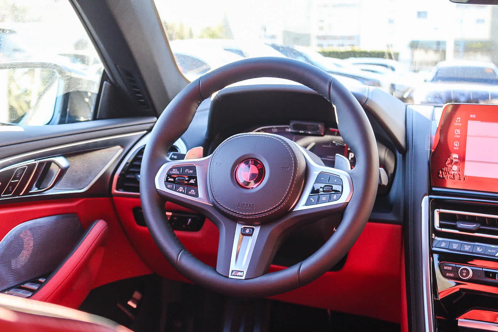 Thumbnail: 2026 BMW 8 Series - 15