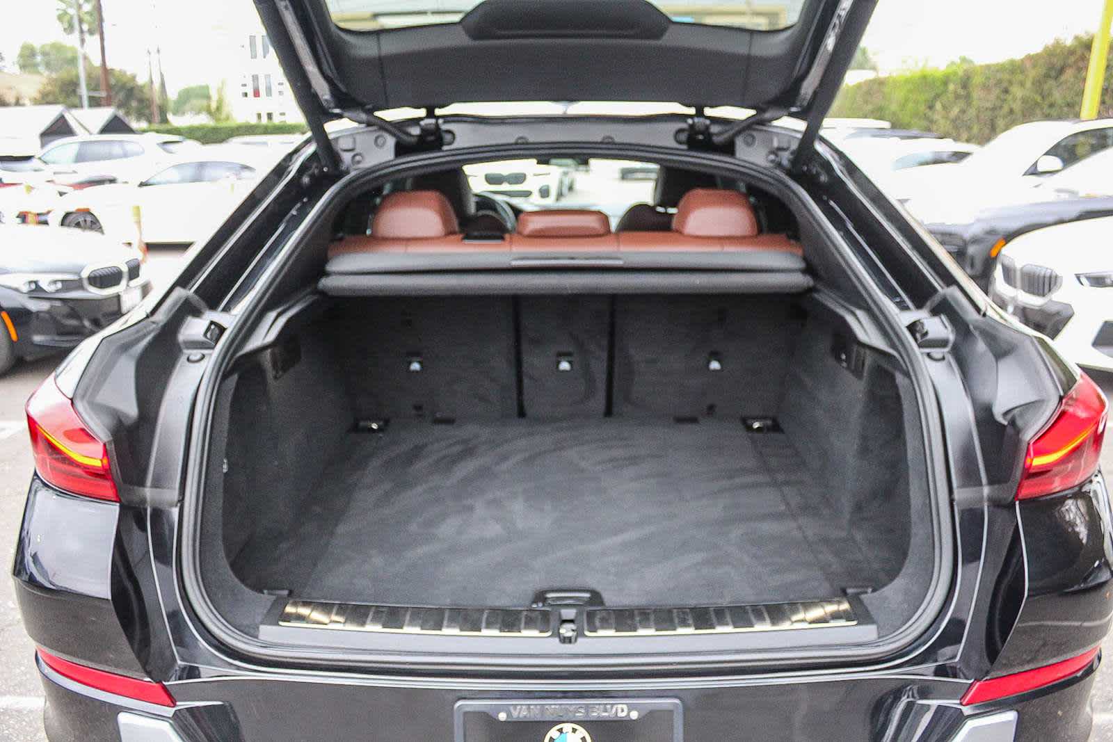 Thumbnail: 2023 BMW X6 - 25