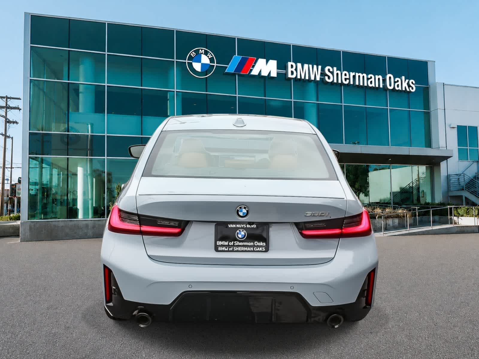 Thumbnail: 2026 BMW 3 Series - 5