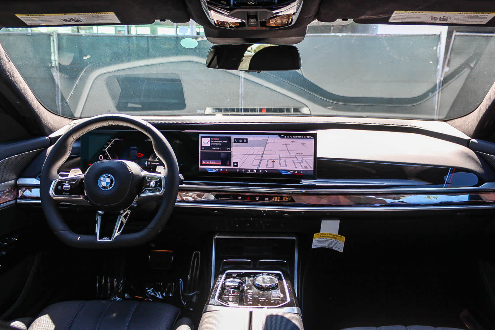 Thumbnail: 2026 BMW 7 Series - 12