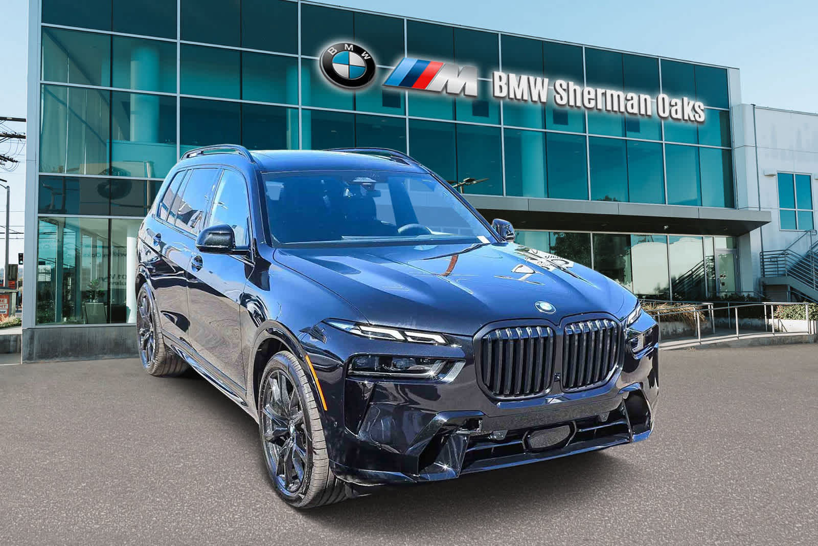 Thumbnail: 2026 BMW X7 - 3