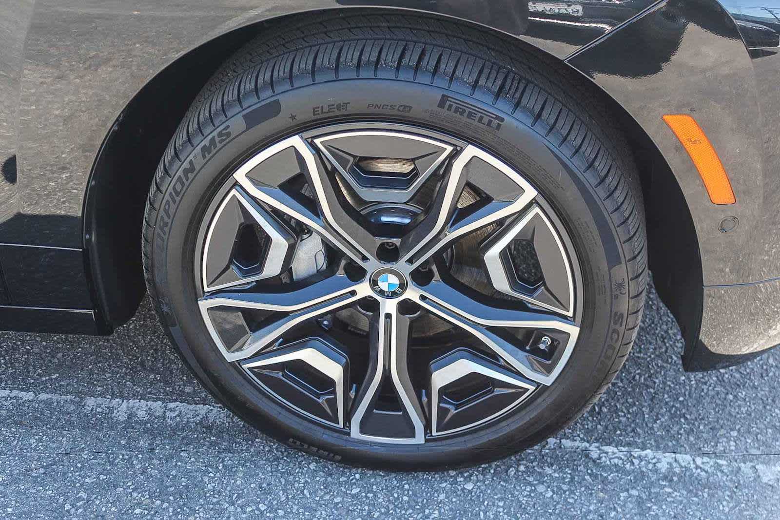 Thumbnail: 2026 BMW iX - 9