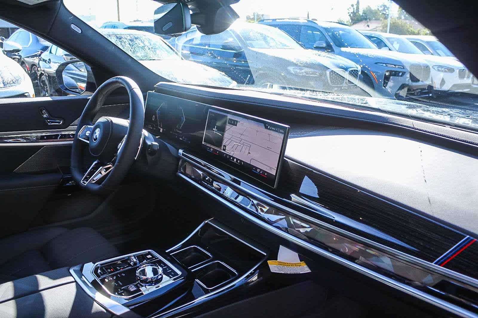 2026 BMW 7 Series 750e - Photo 16