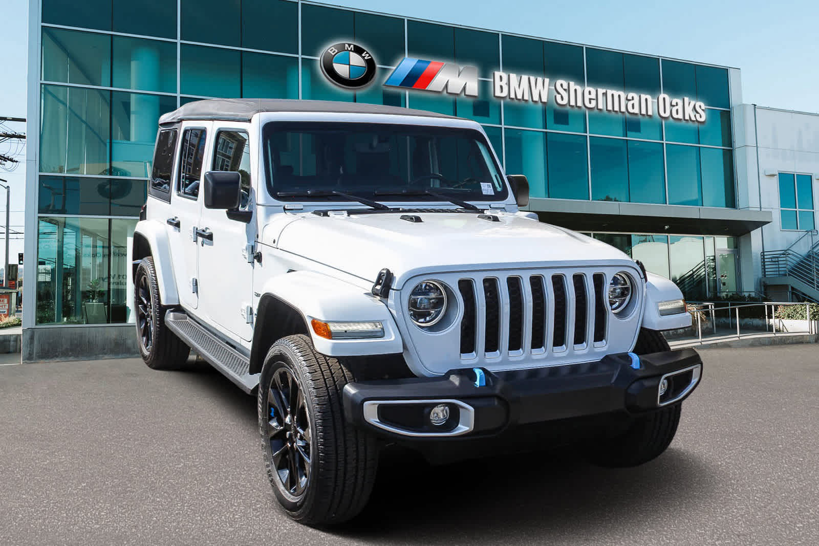 2022 Jeep Wrangler Unlimited 4xe Sahara photo 3