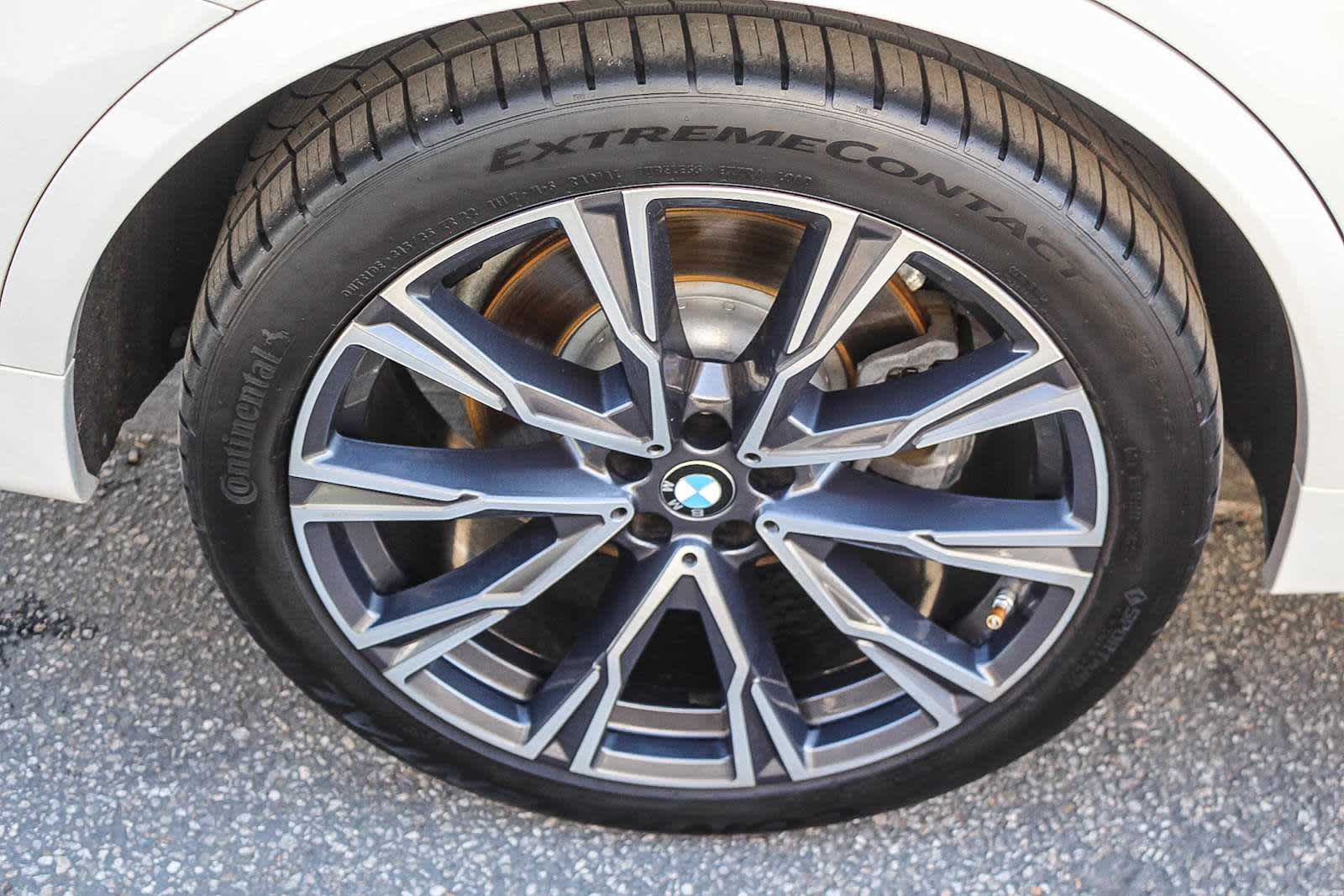 Thumbnail: 2019 BMW X7 - 15