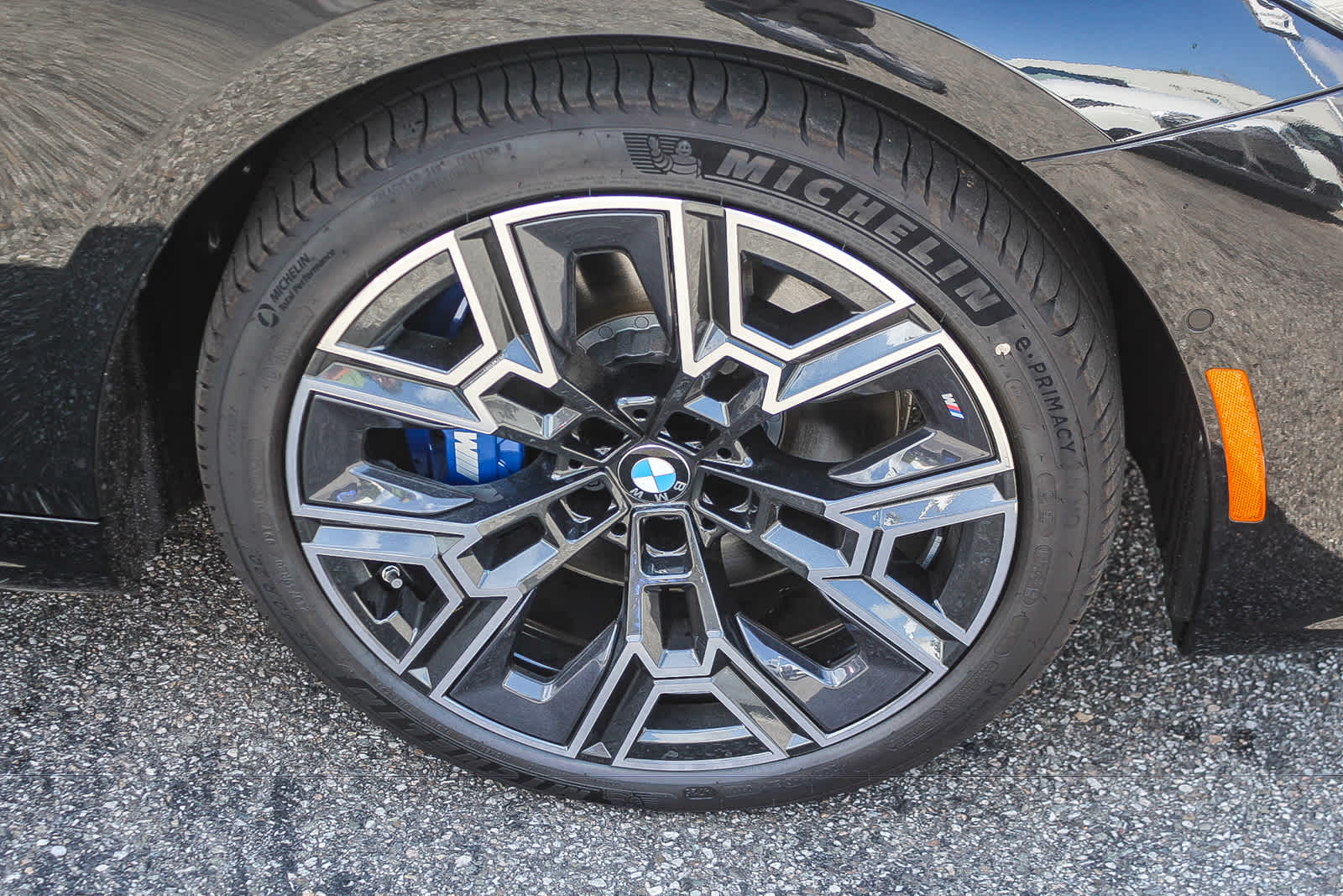 Thumbnail: 2026 BMW i5 - 9