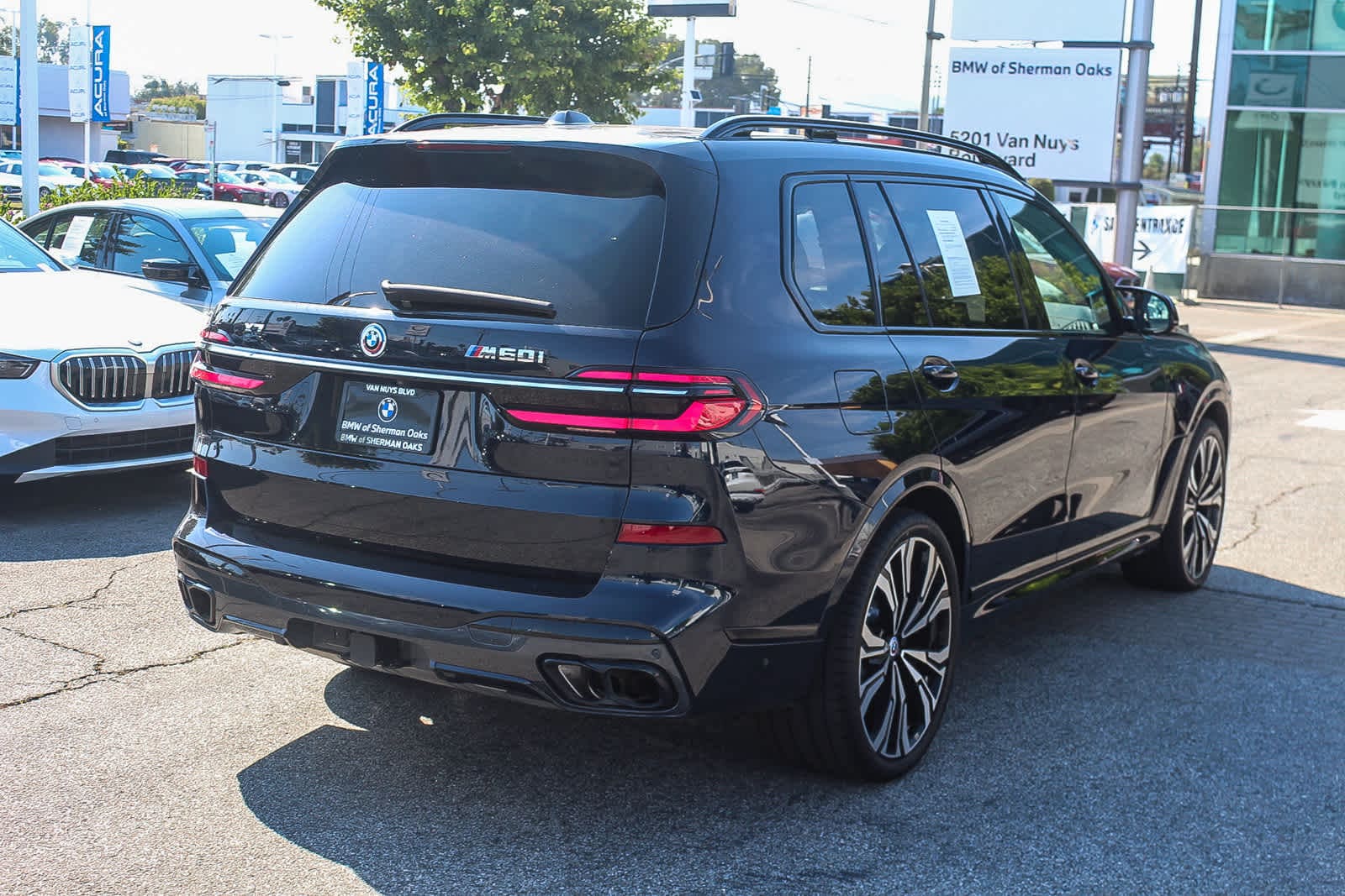 2023 BMW X7 M60i photo 6