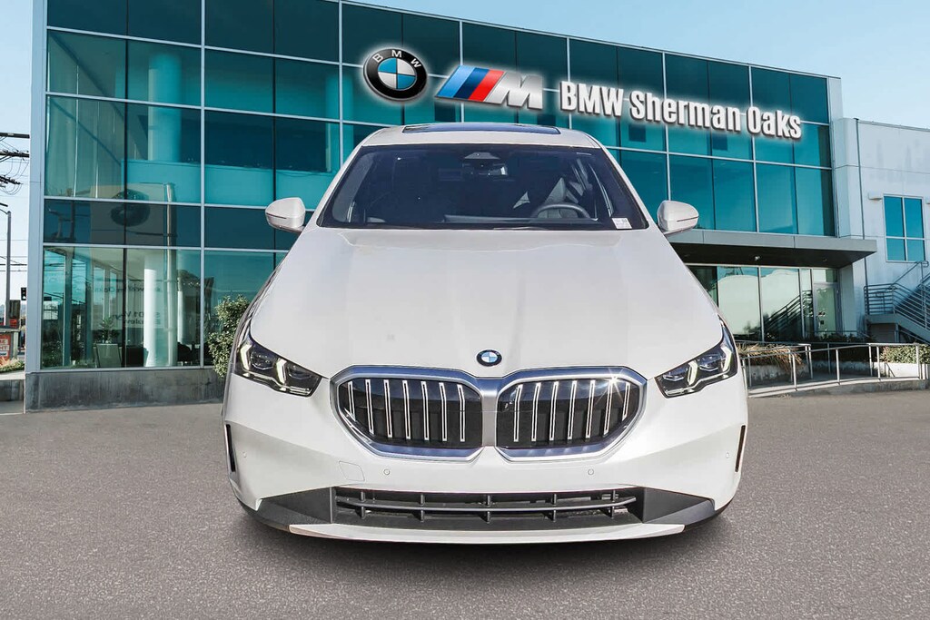 New 2026 BMW 530i Sedan