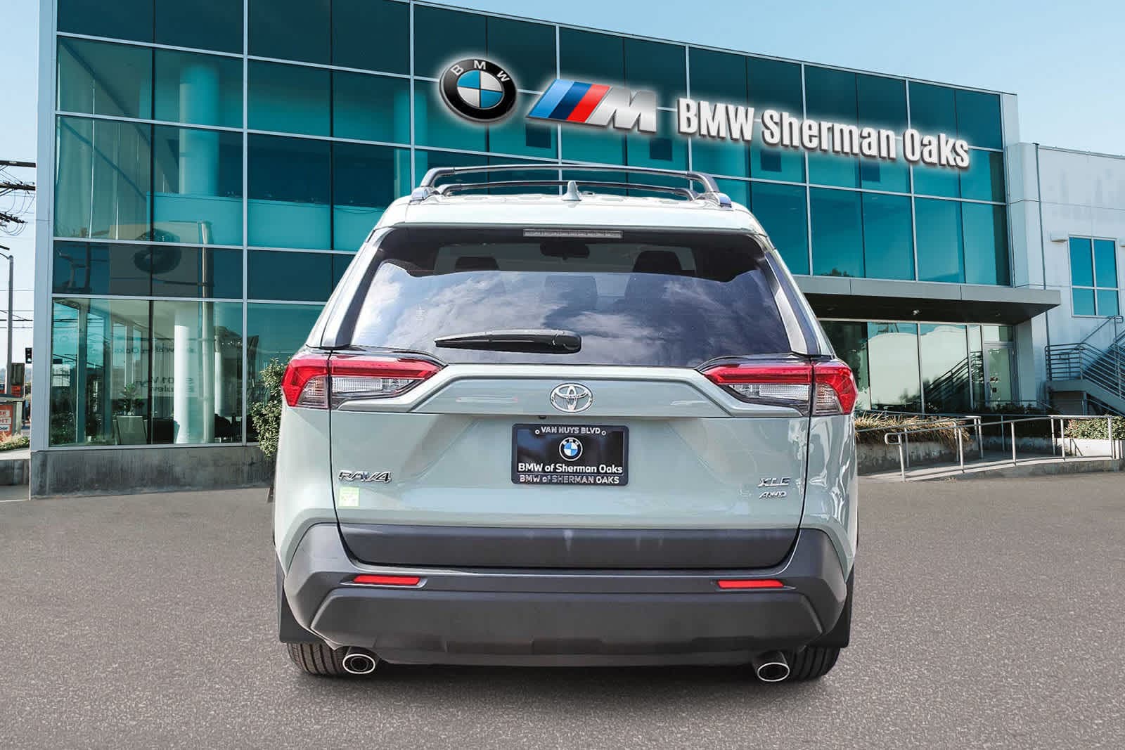2019 Toyota RAV4 XLE 5