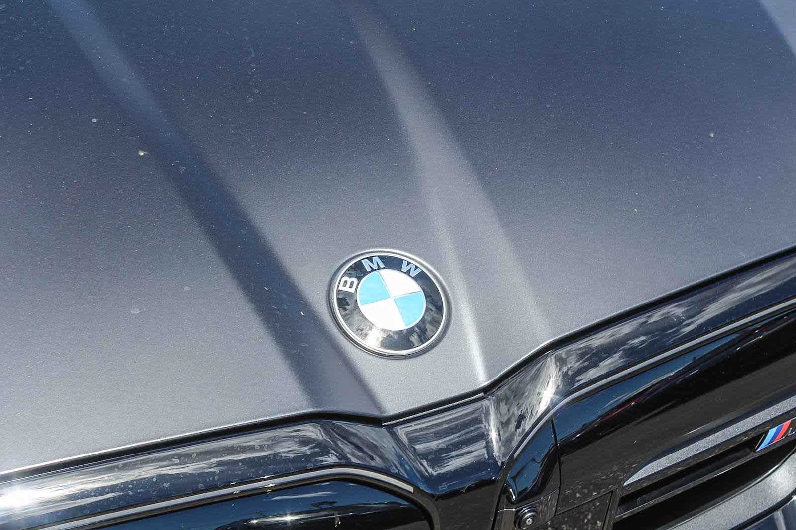 Thumbnail: 2026 BMW M5 - 11