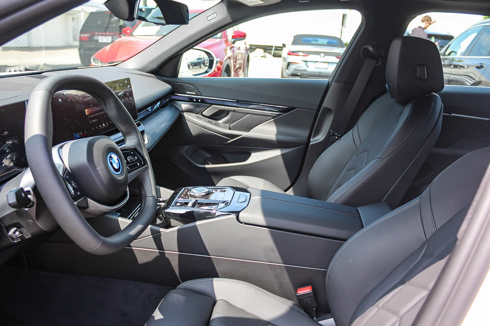 Thumbnail: 2025 BMW i5 - 17
