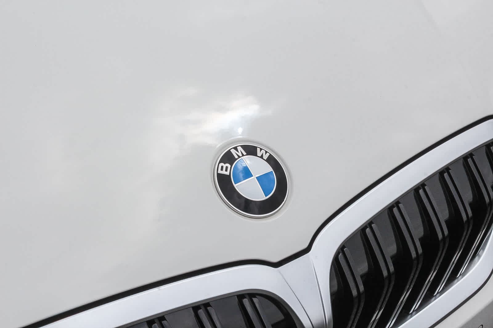 Thumbnail: 2025 BMW 3 Series - 11
