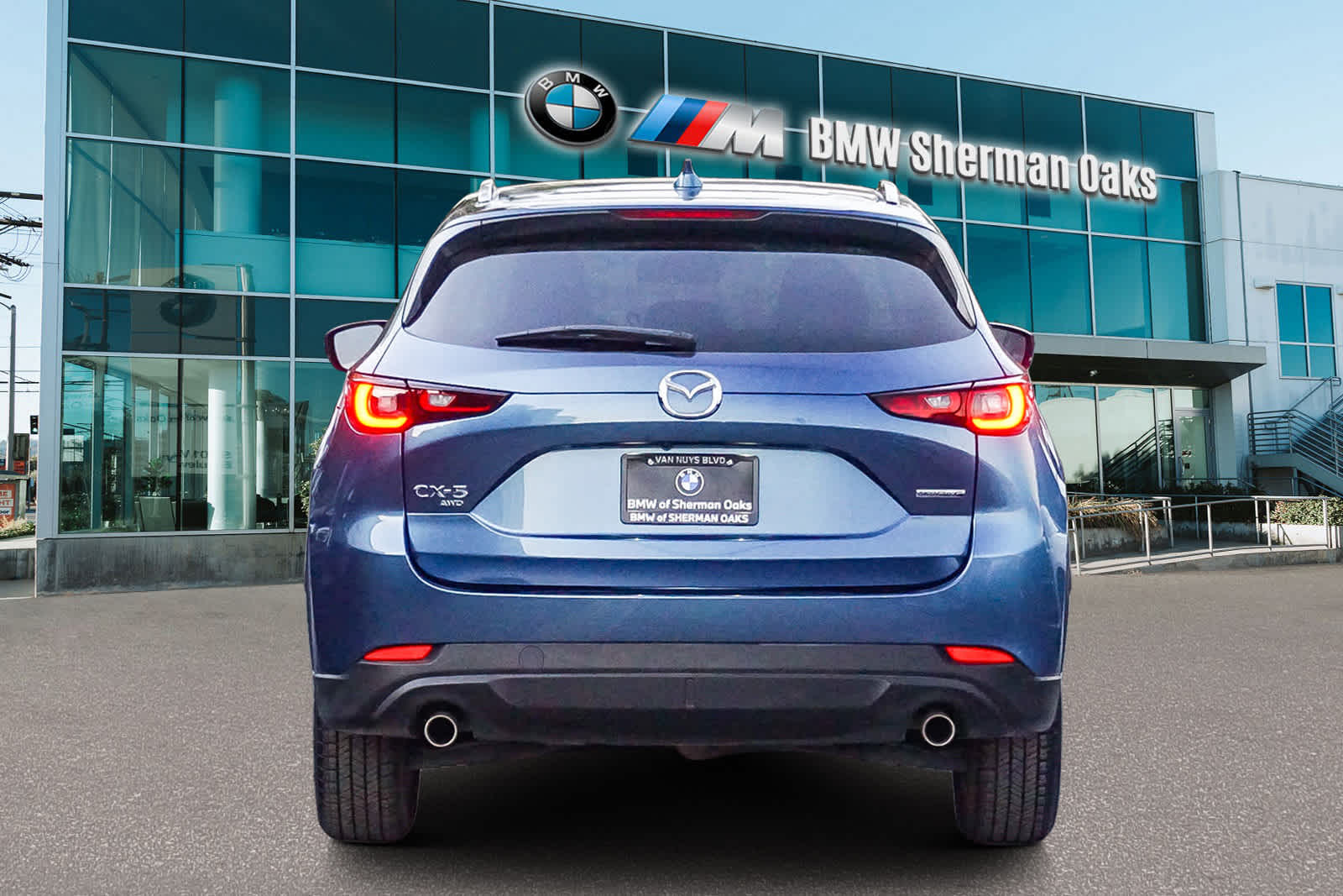 2023 Mazda CX-5 2.5 S Preferred photo 3