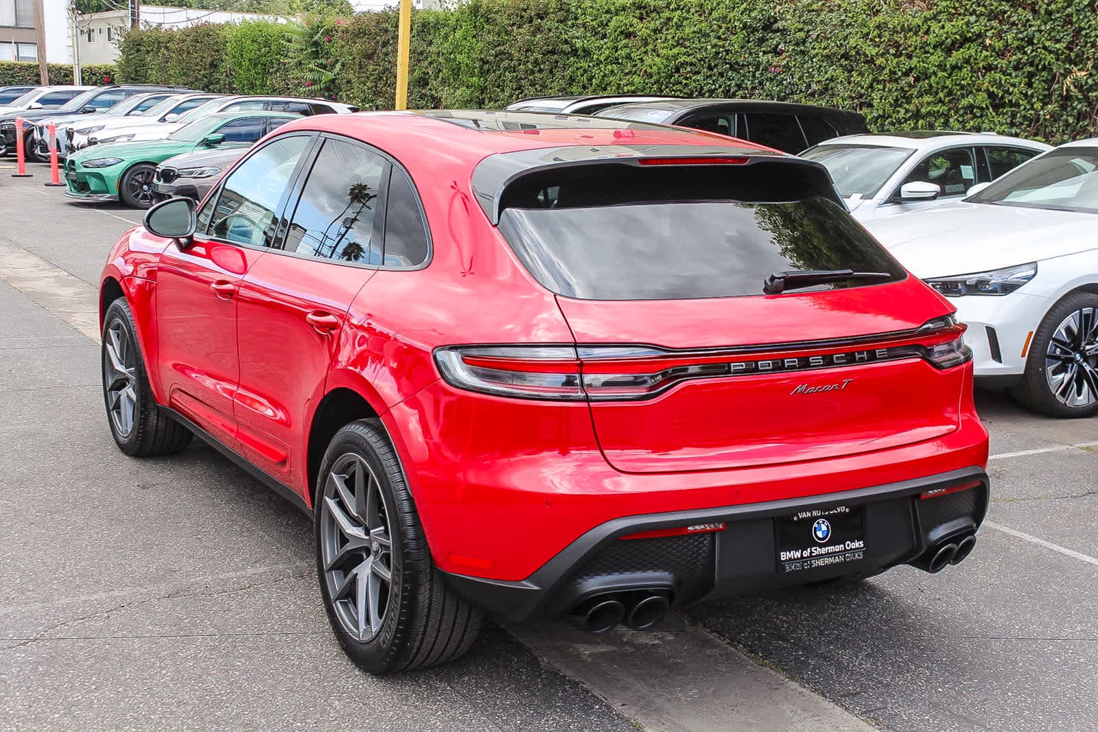 2024 Porsche Macan T photo 5