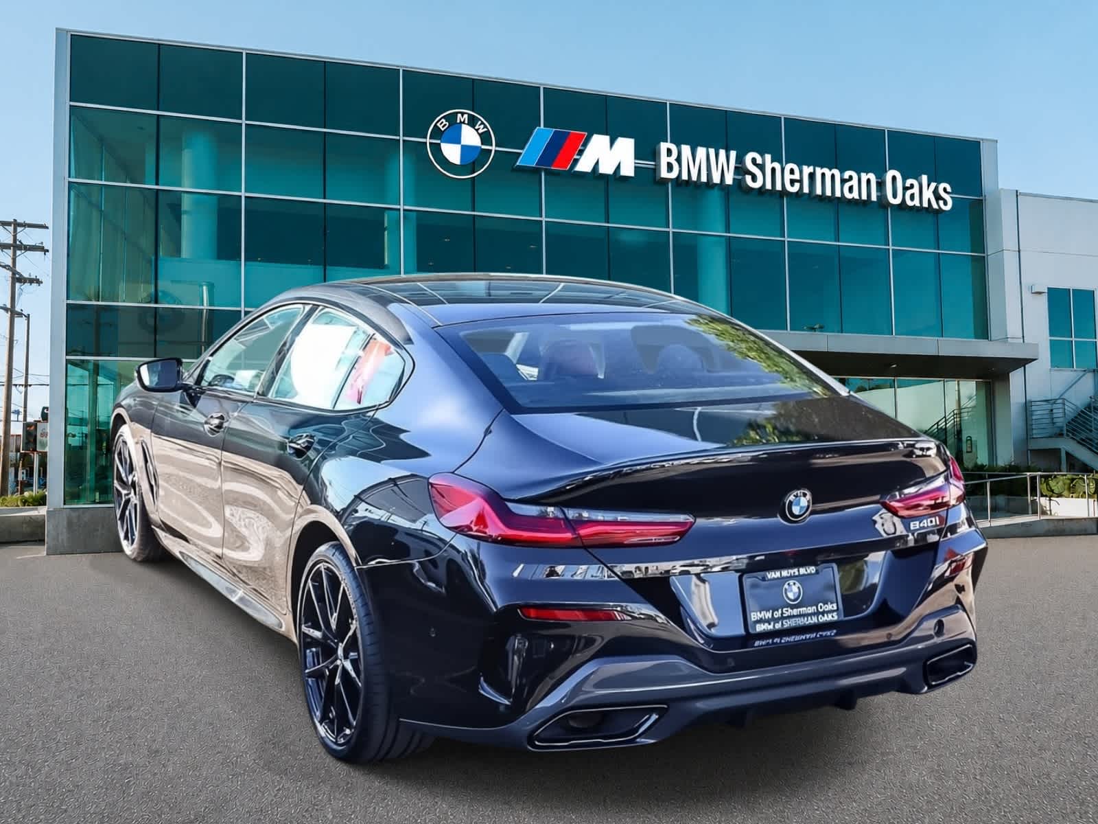 2026 BMW 8 Series 840i - Photo 5
