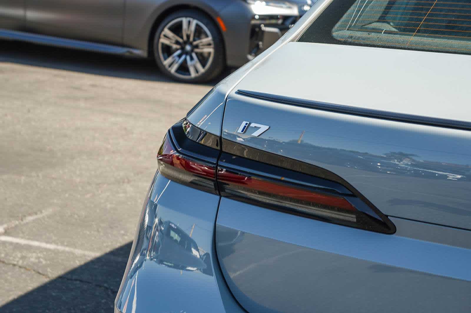 Thumbnail: 2026 BMW i7 - 7