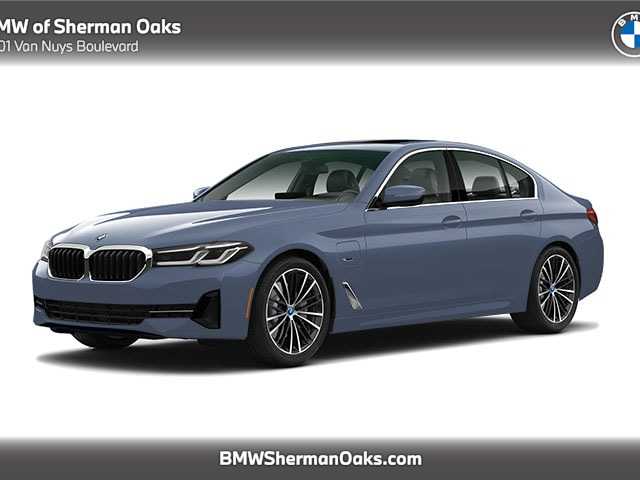 2023 BMW 5 Series 530e's photo