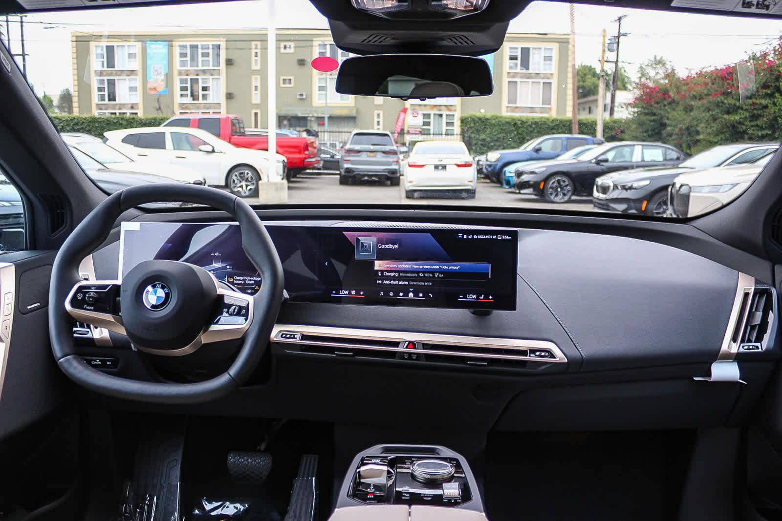 Thumbnail: 2026 BMW iX - 13