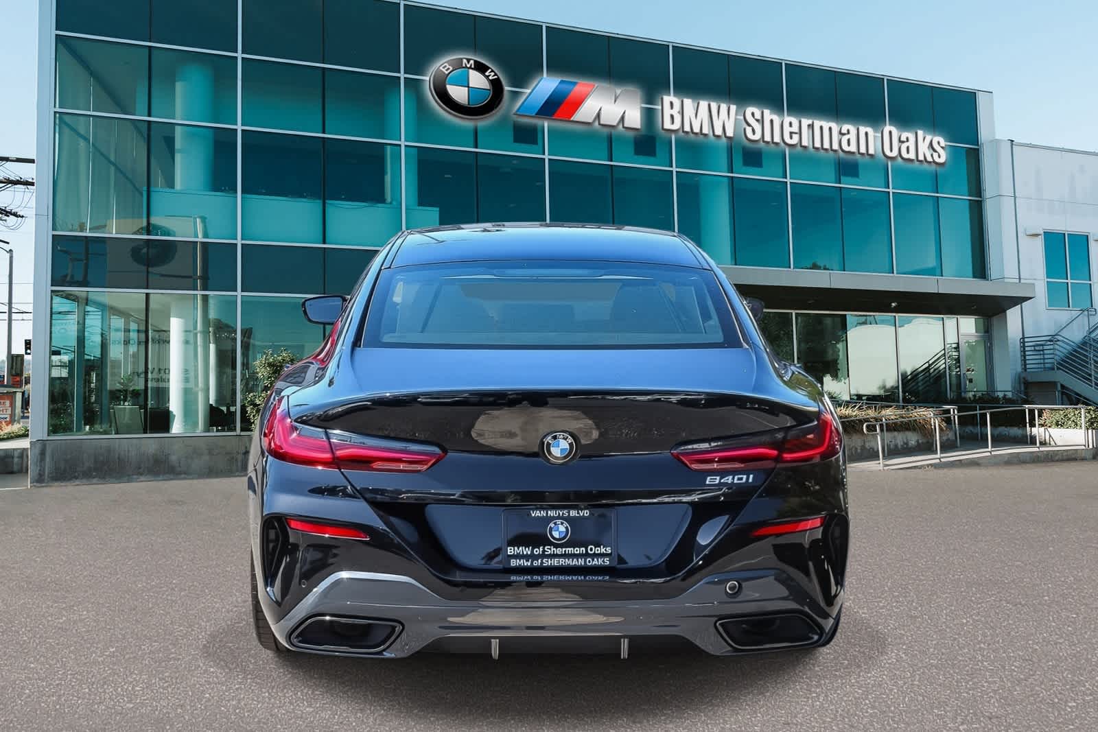 Thumbnail: 2026 BMW 8 Series - 5