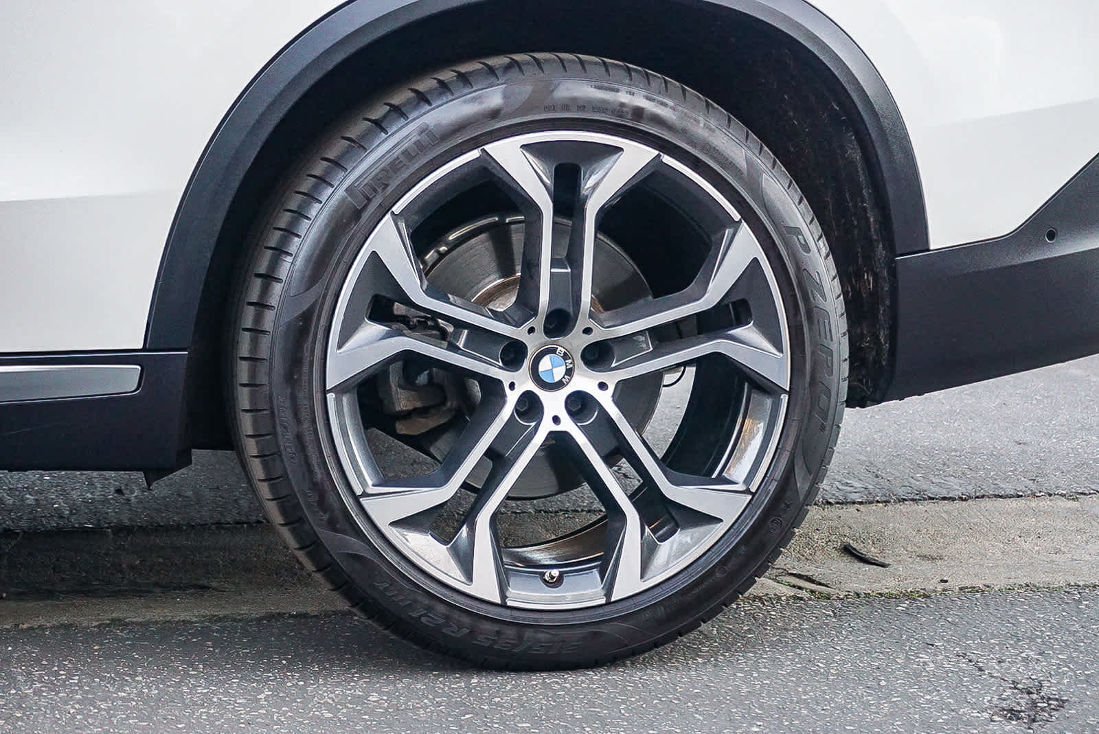 Thumbnail: 2022 BMW X5 - 10