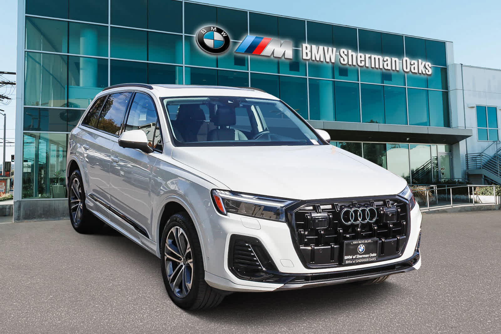 Thumbnail: 2025 Audi Q7 - 3