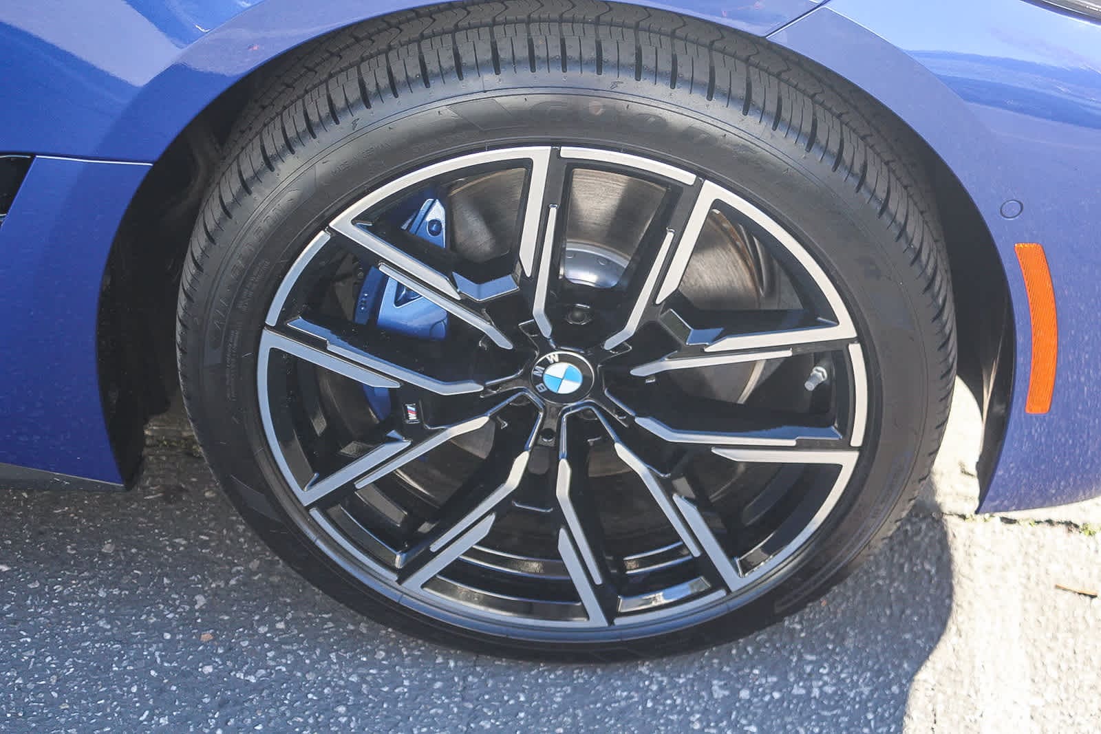 Thumbnail: 2026 BMW i4 - 11