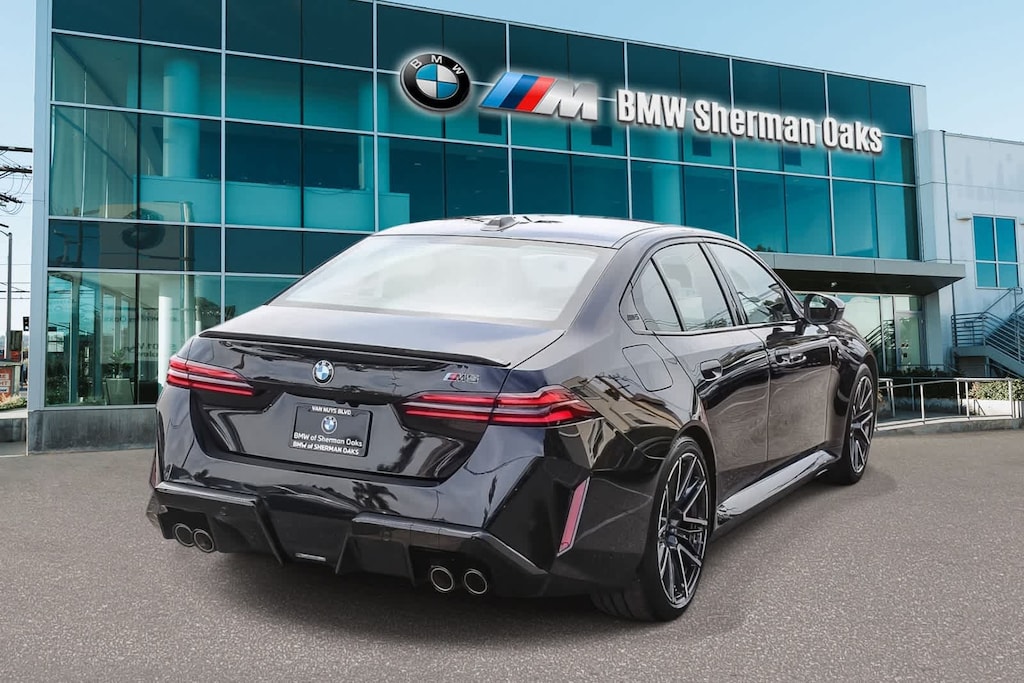 New 2026 BMW M5 Sedan