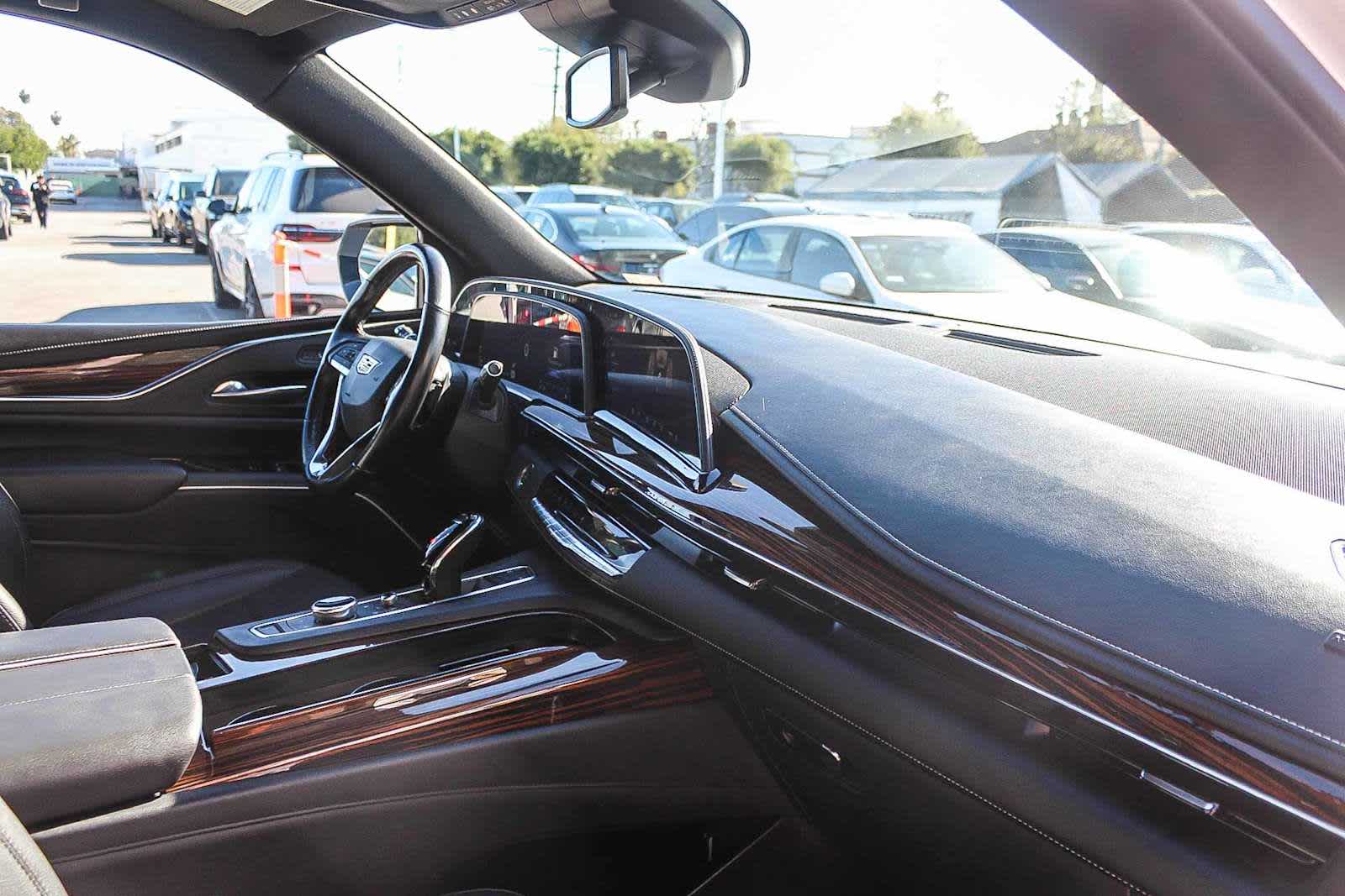 Thumbnail: 2022 Cadillac Escalade - 16