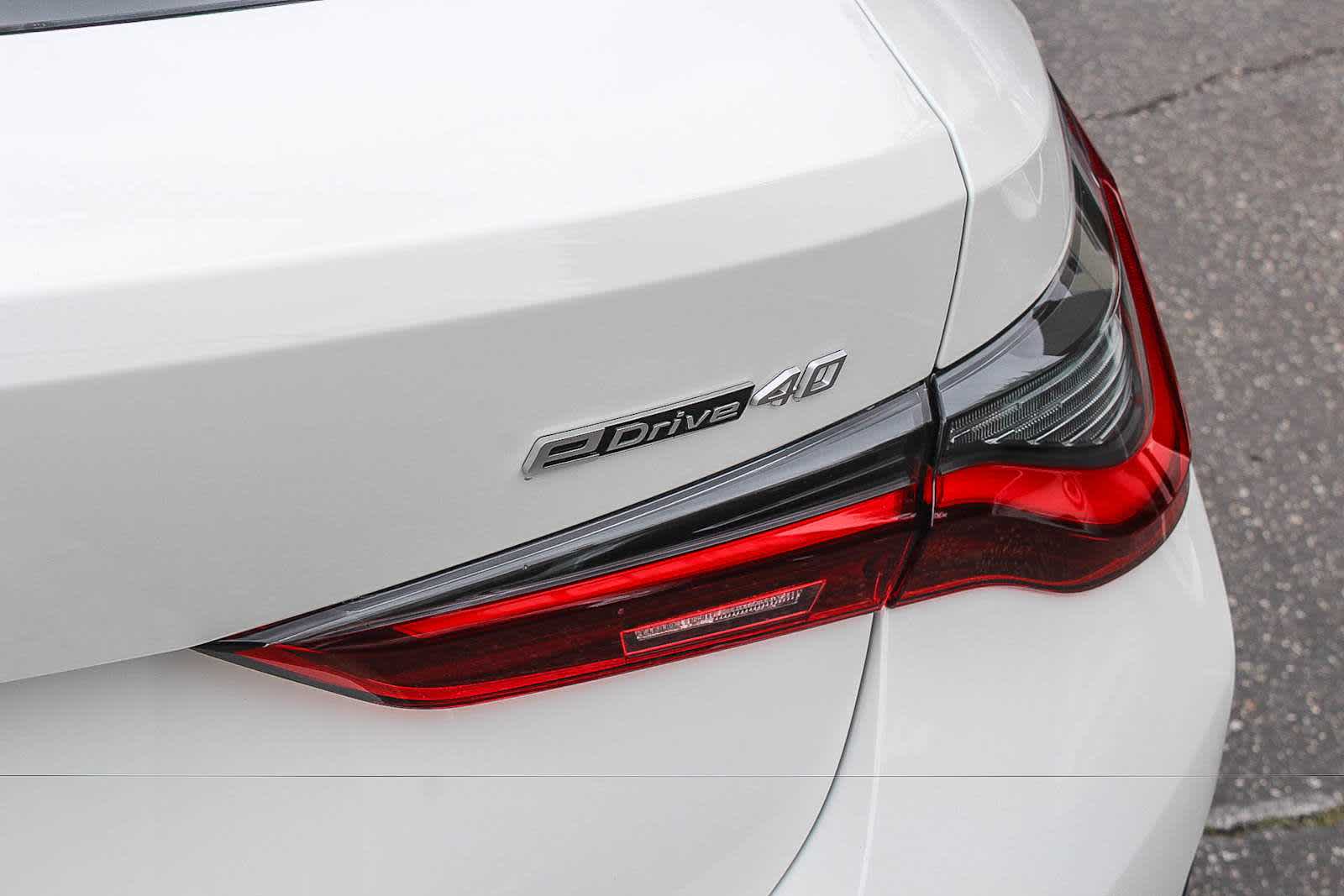 Thumbnail: 2026 BMW i4 - 25