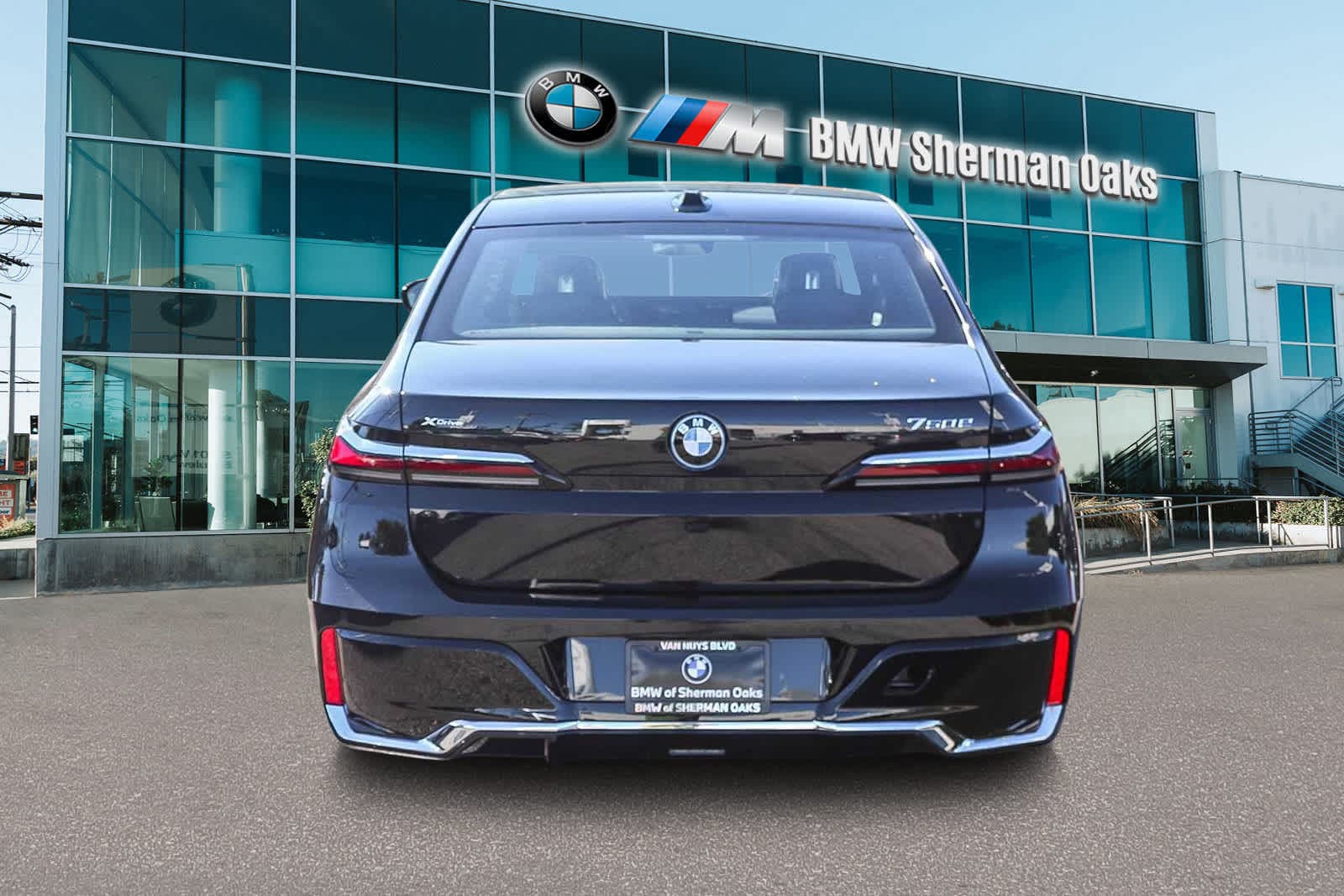 Thumbnail: 2026 BMW 7 Series - 5