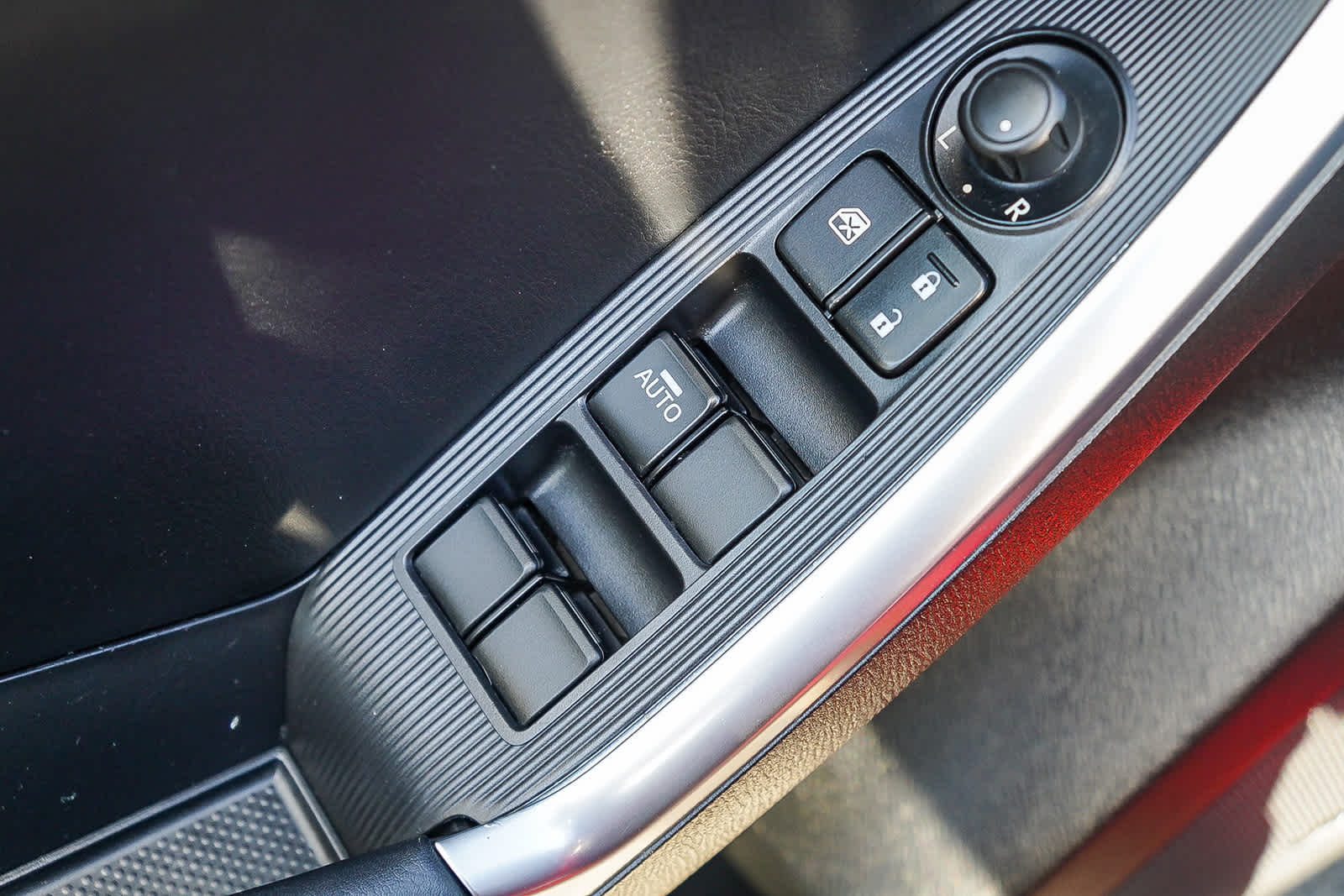 Thumbnail: 2014 Mazda CX-5 - 23