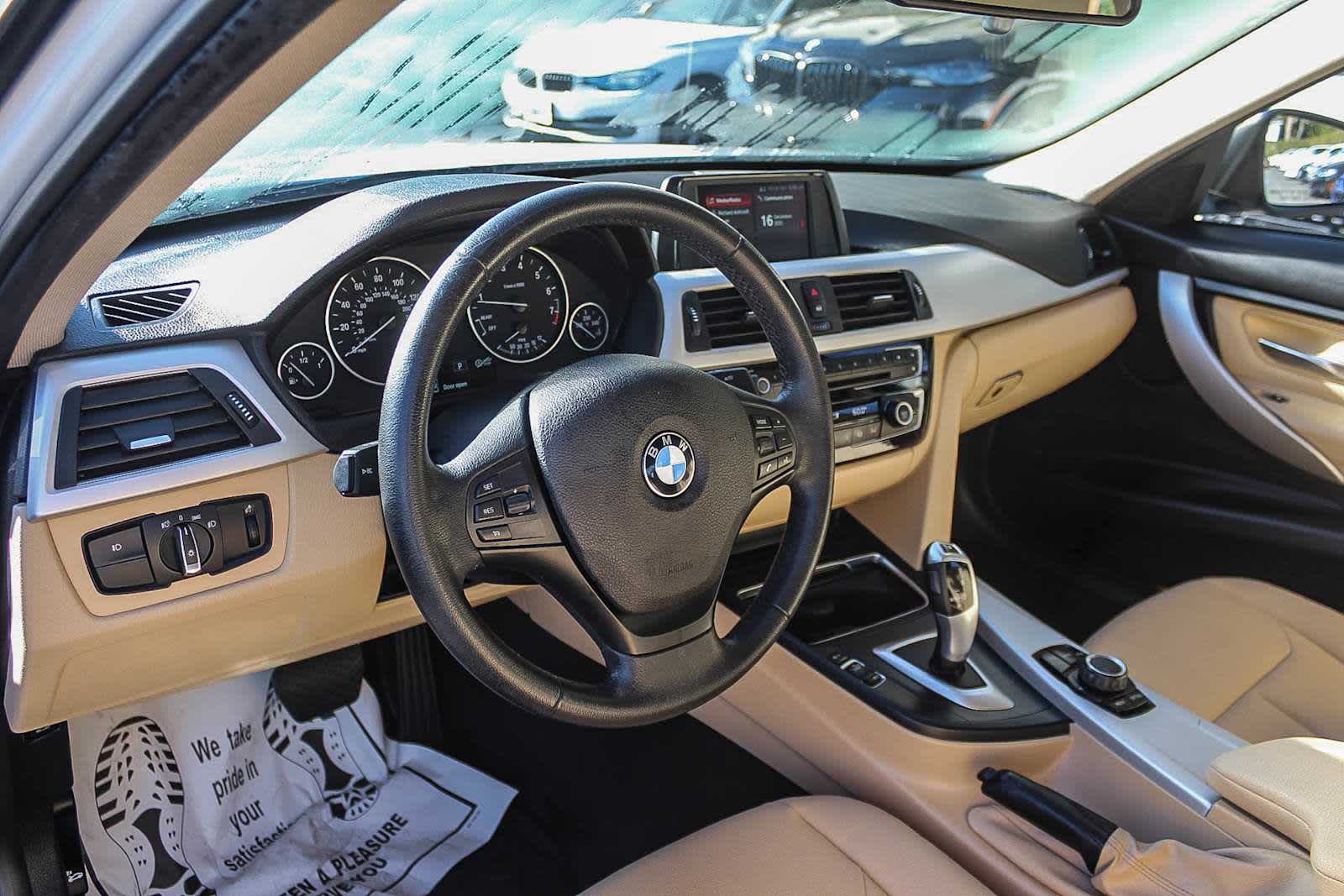 Thumbnail: 2018 BMW 3 Series - 17