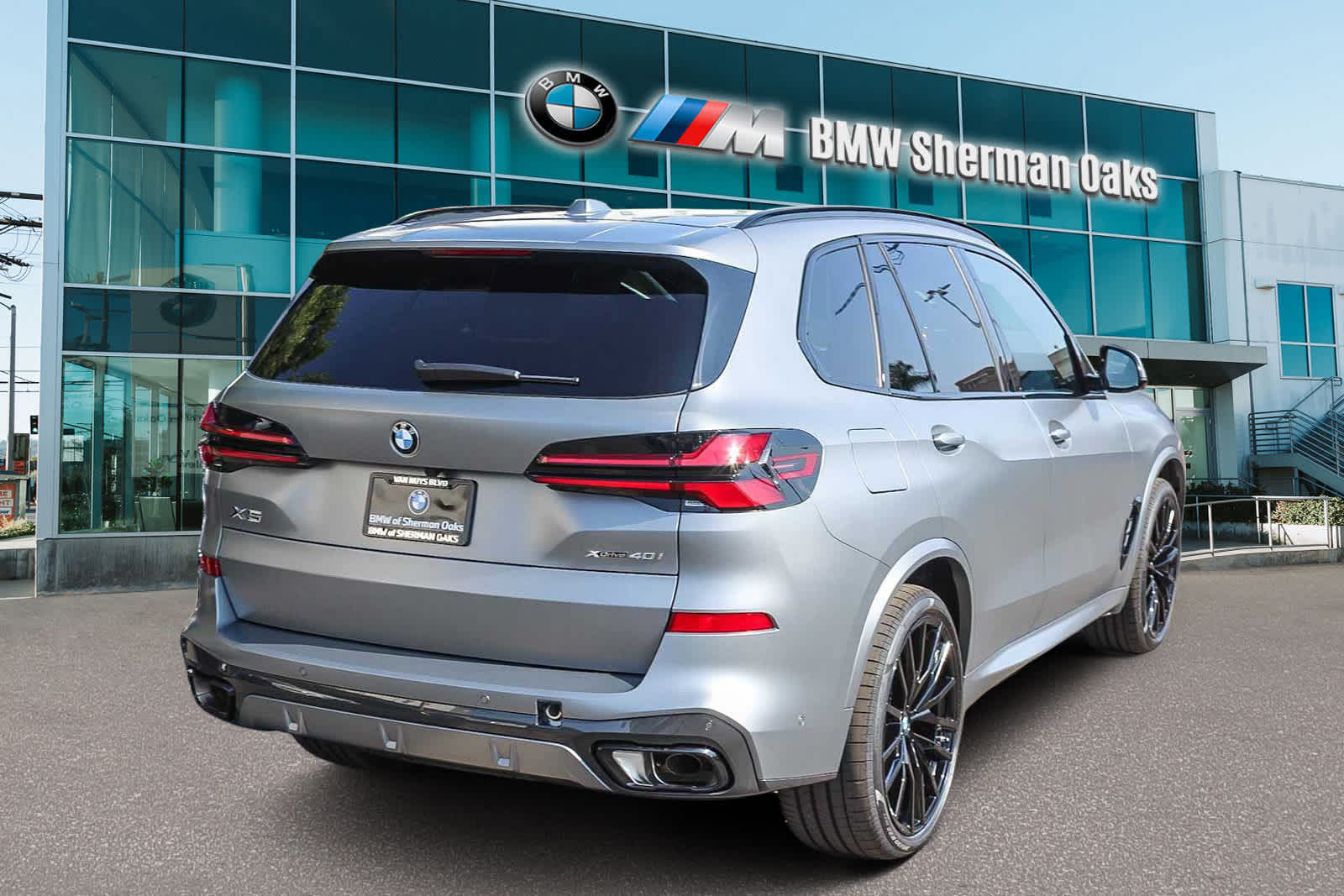 Thumbnail: 2026 BMW X5 - 4