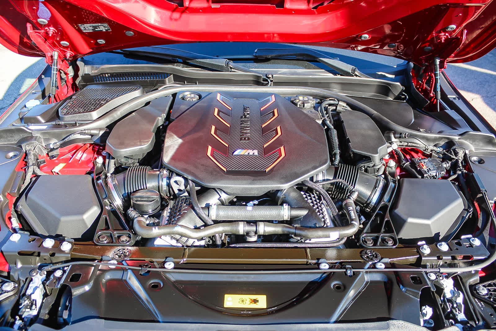 Thumbnail: 2025 BMW M5 - 24