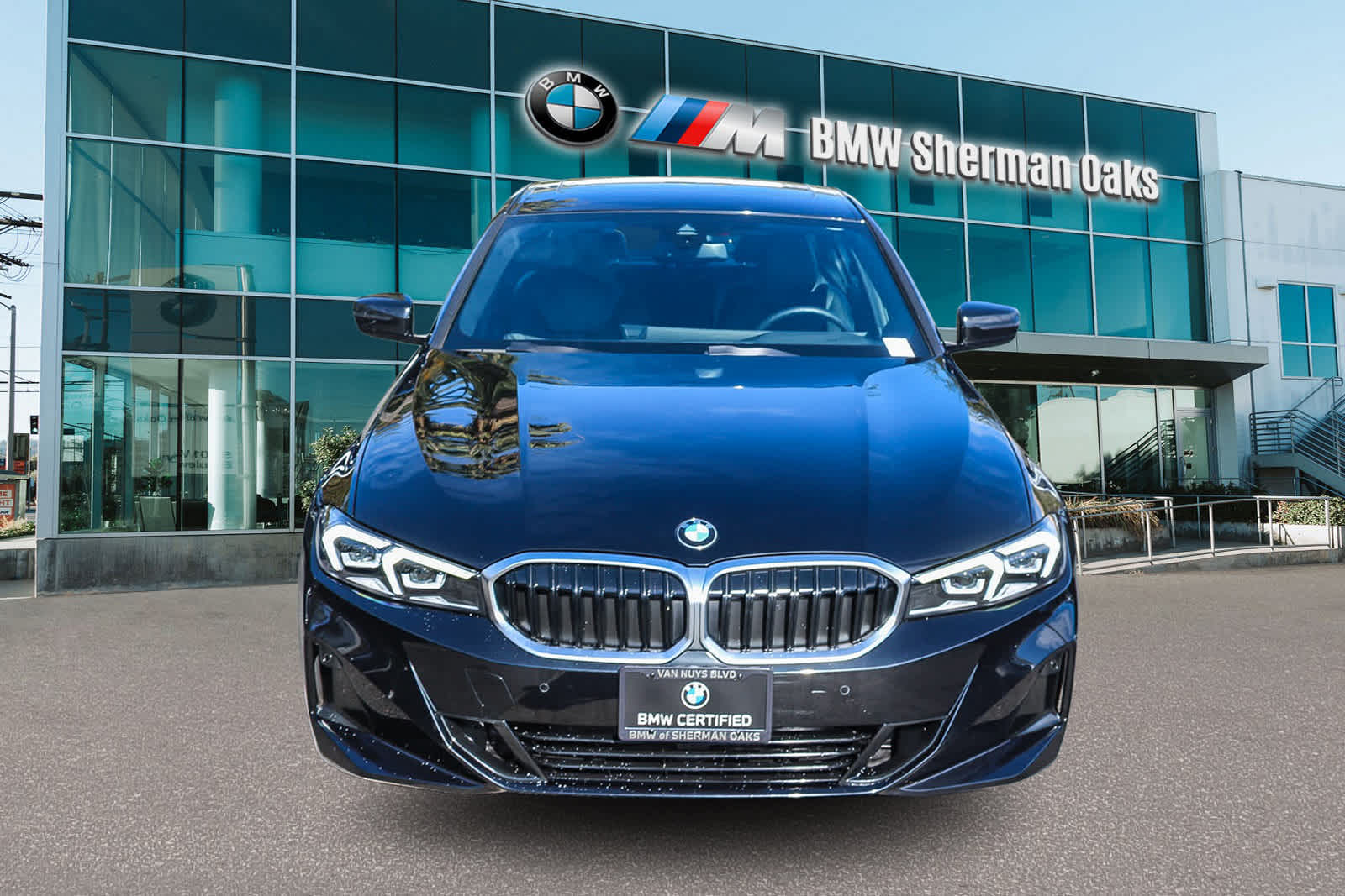 2023 Bmw 330i 3-Series photo 2