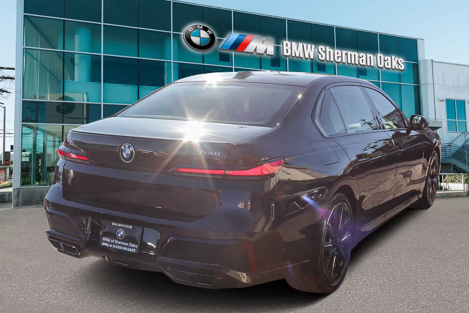 Thumbnail: 2026 BMW 7 Series - 8