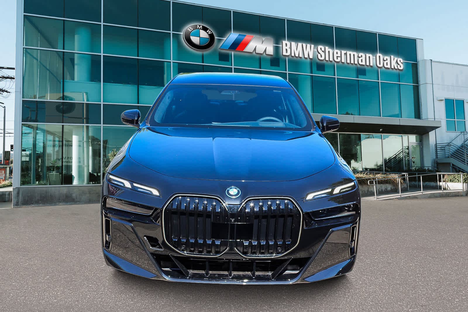 Thumbnail: 2026 BMW 7 Series - 2