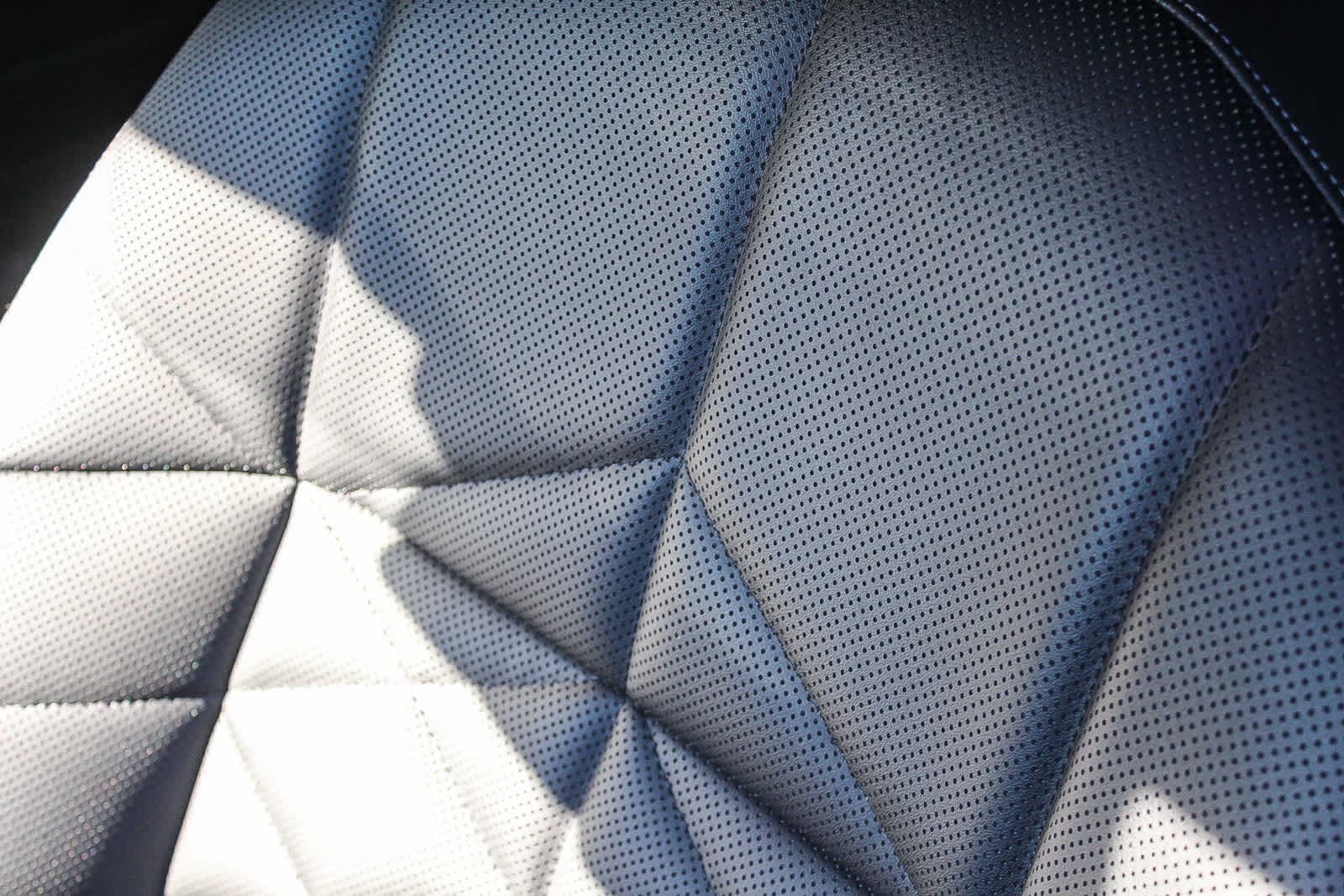 Thumbnail: 2025 BMW 7 Series - 24