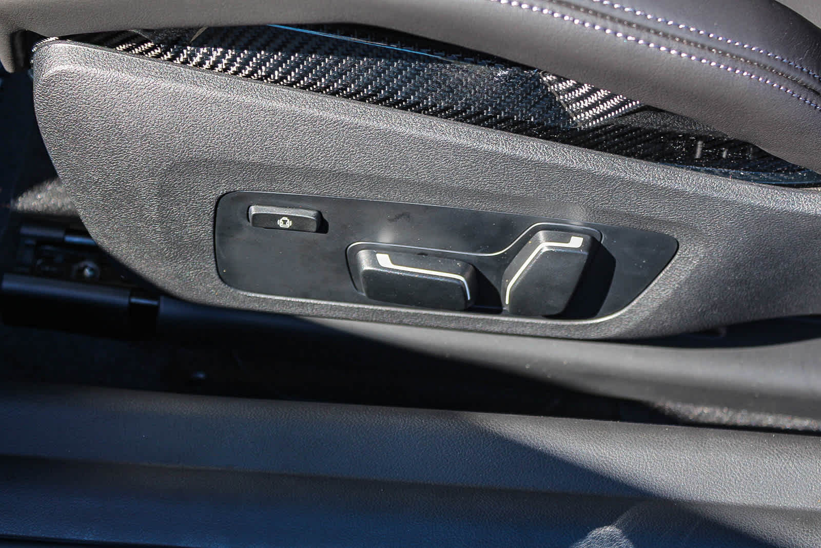 Thumbnail: 2026 BMW M2 - 20