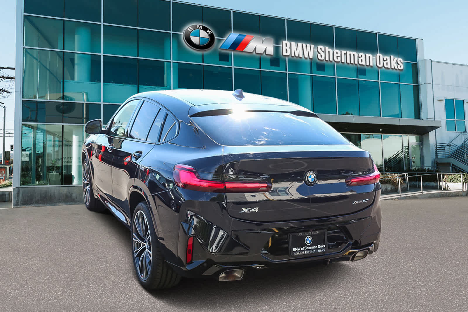 Thumbnail: 2025 BMW X4 - 6