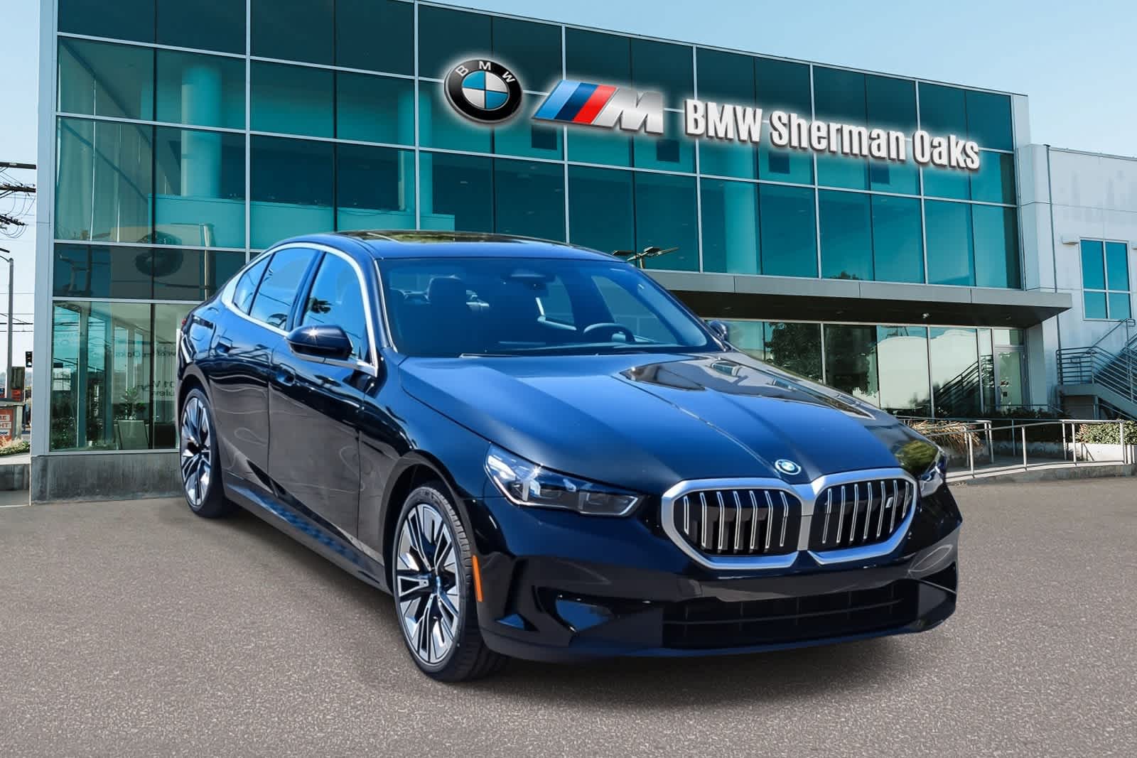 Thumbnail: 2026 BMW i5 - 3