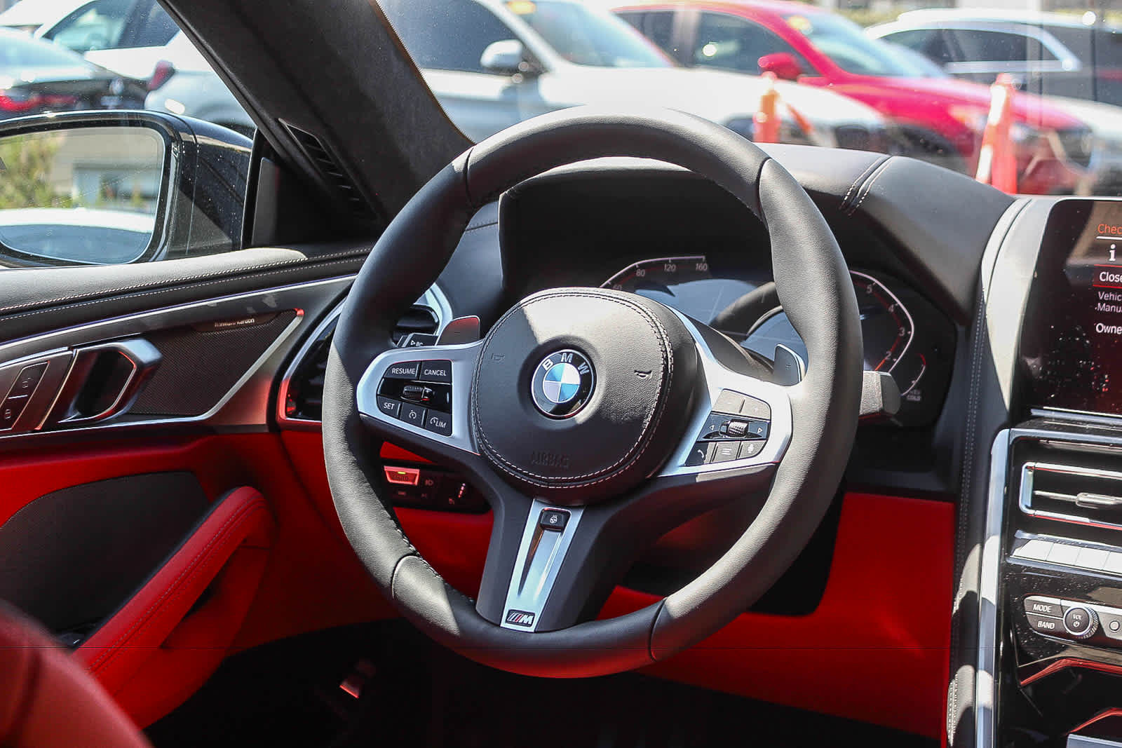 Thumbnail: 2026 BMW 8 Series - 13